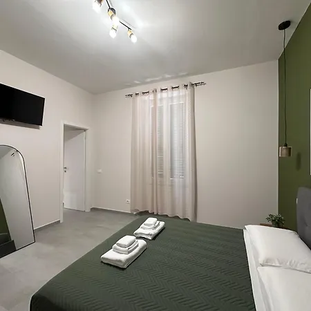 Casa Di Priam * La Spezia