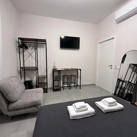 Casa Di Priam * La Spezia