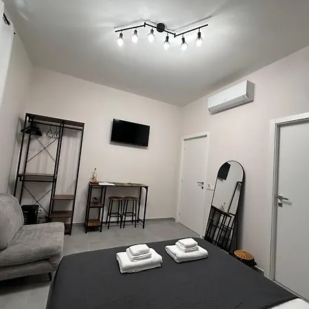 Casa Di Priam 3* La Spezia